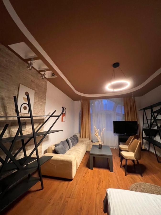 Artist Apartment Braşov Exteriör bild